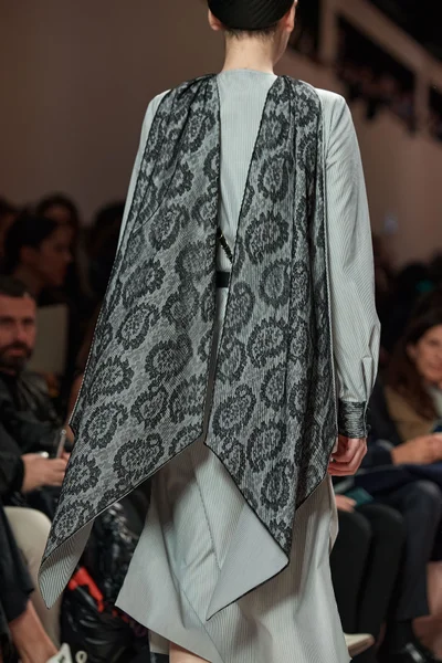 Look 36